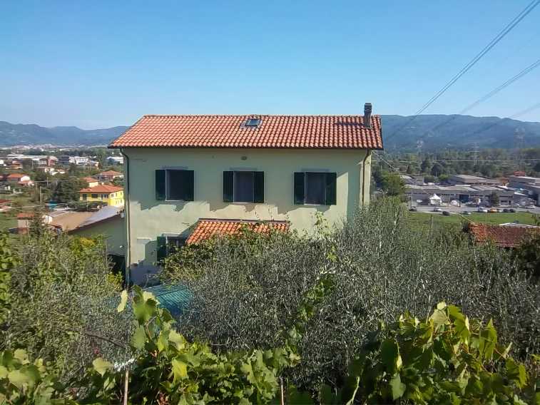 Casa singola in vendita a Arcola La Spezia Ressora