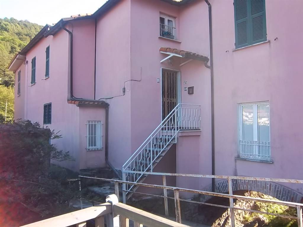 Casa semi indipendente in vendita a Arcola La Spezia Romito Magra