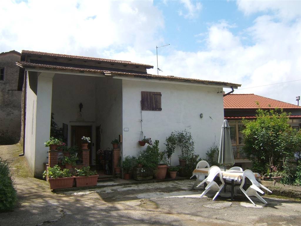 Casa singola abitabile a Fivizzano