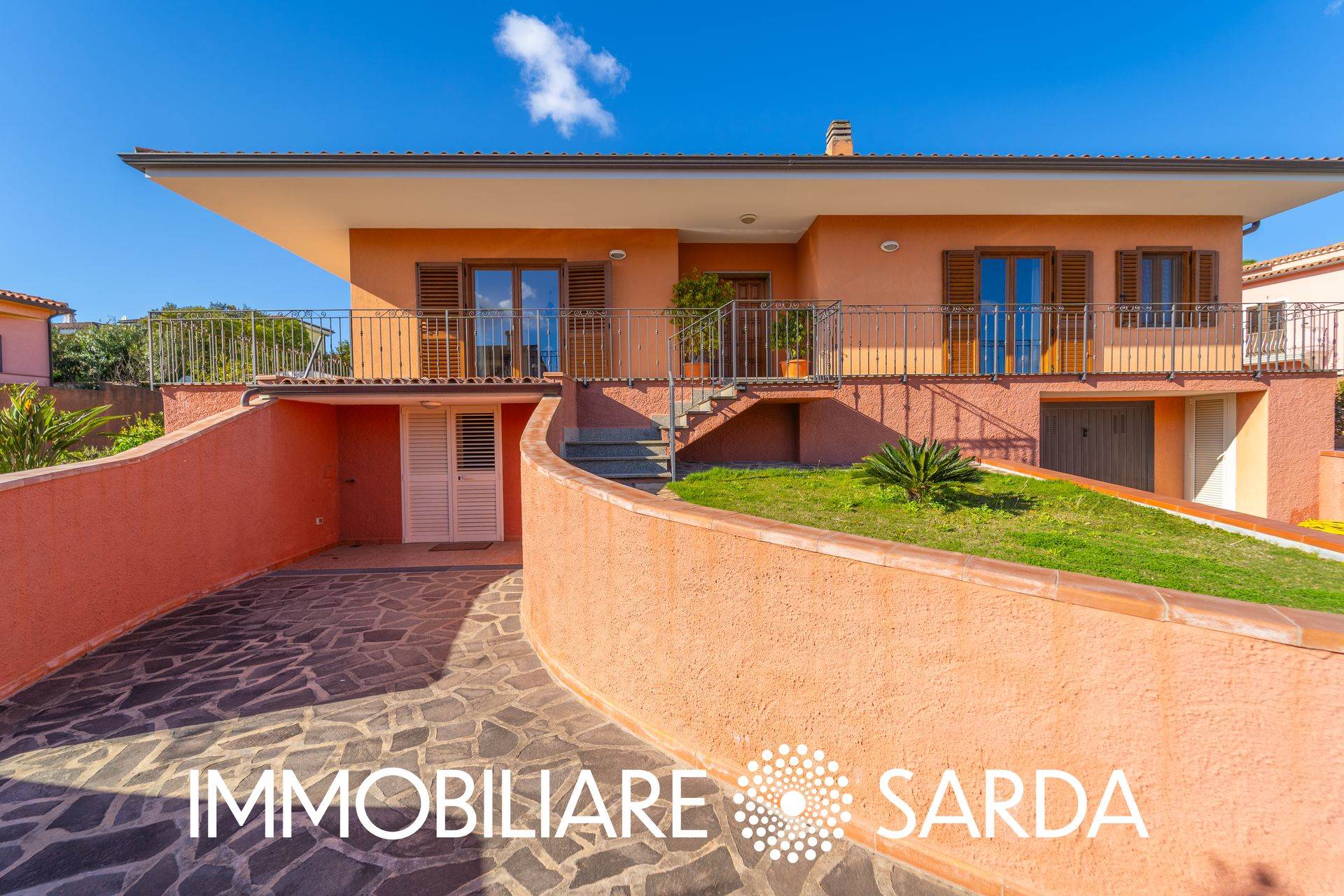 Facciata-Villa-Sardegna