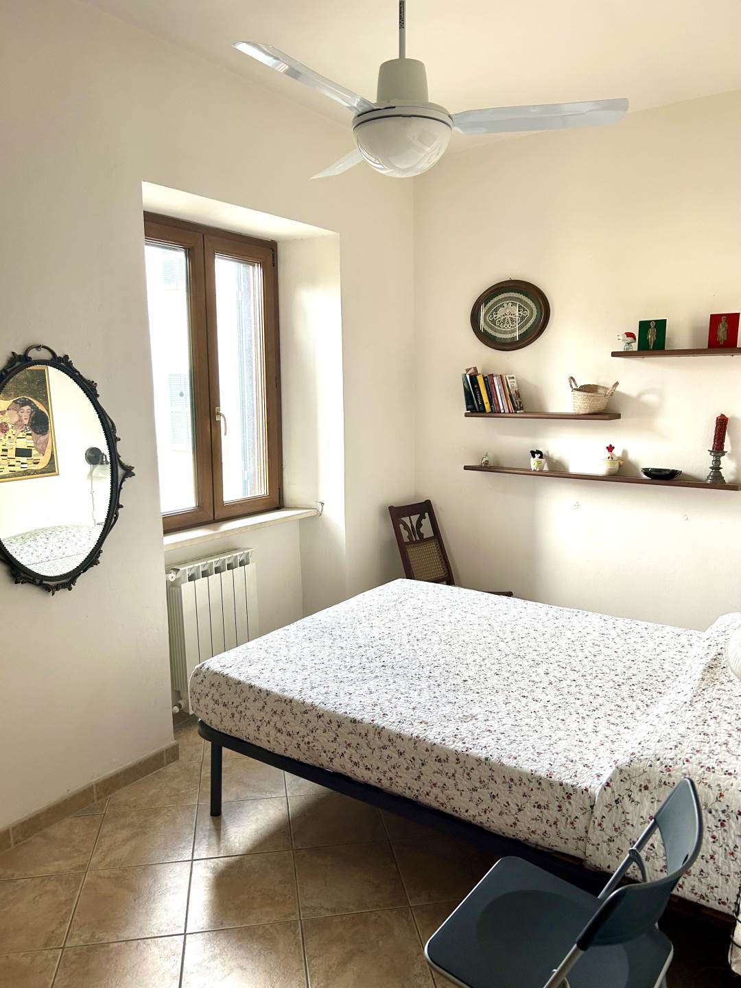 Tuscania appartamento vende