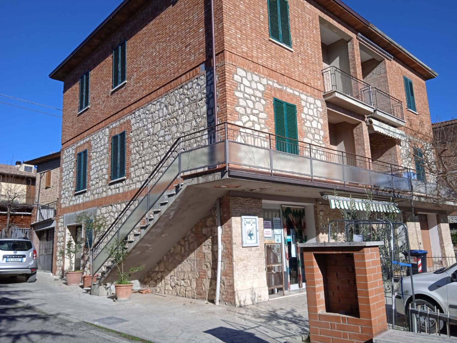 Appartamento indipendente da ristrutturare in zona Torrita a Torrita di Siena