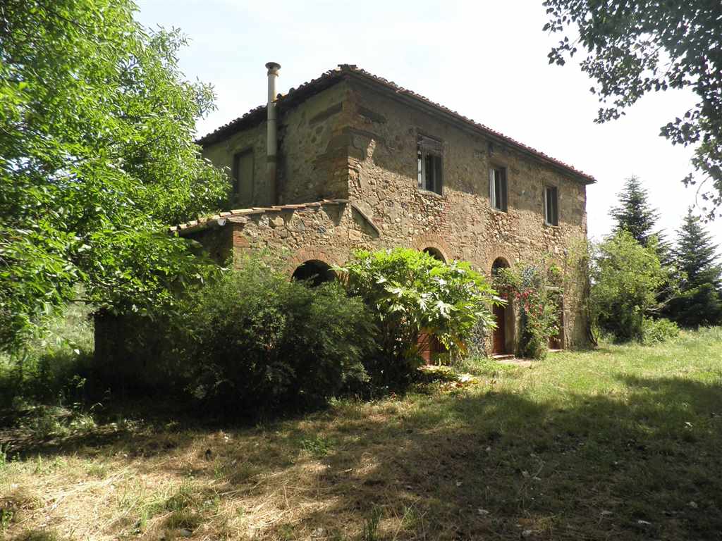 Rustico casale in Strada r. 68 a Montecatini Val di Cecina