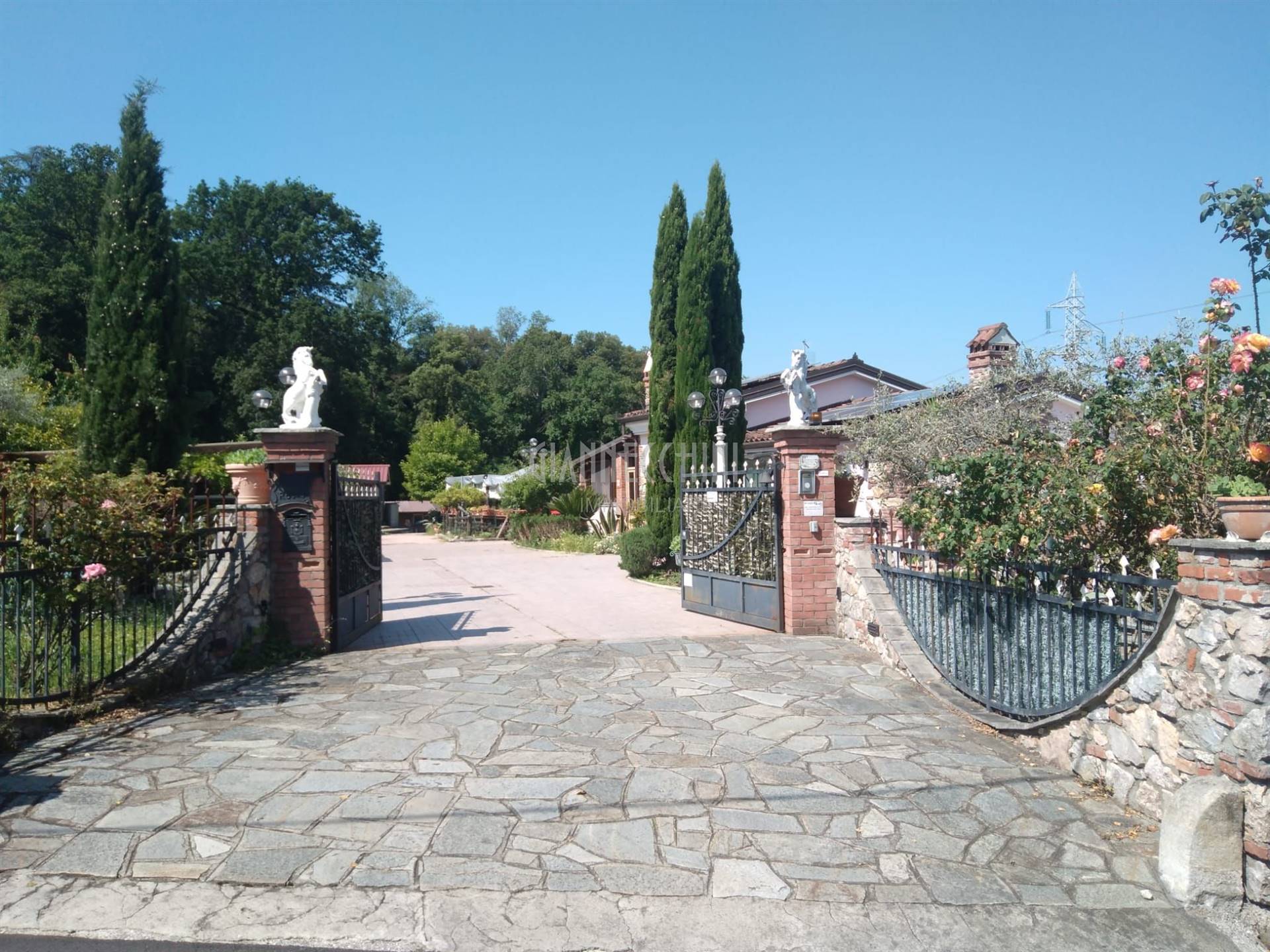 Villa in Vendita a La Spezia