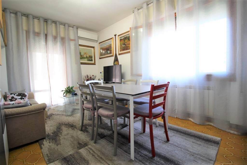 SALZANO, Apartment for sale of 85 Sq. mt., Habitable, Heating Individual heating system, placed at 2° on 2, composed by: 4 Rooms, Little kitchen, , 3 