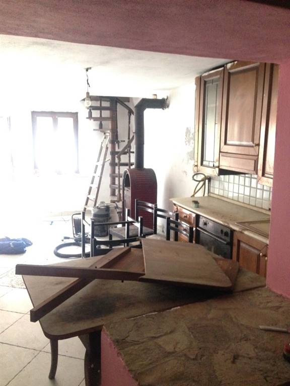 Casa semi indipendente in vendita a Pellegrino Parmense Parma i Travagli