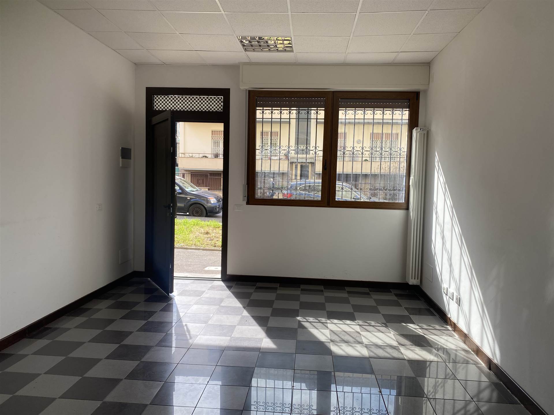 OLMO, SESTO FIORENTINO, Office for sale of 28 Sq. mt., Restored, Heating Individual heating system, Energetic class: G, placed at Ground on 3, 