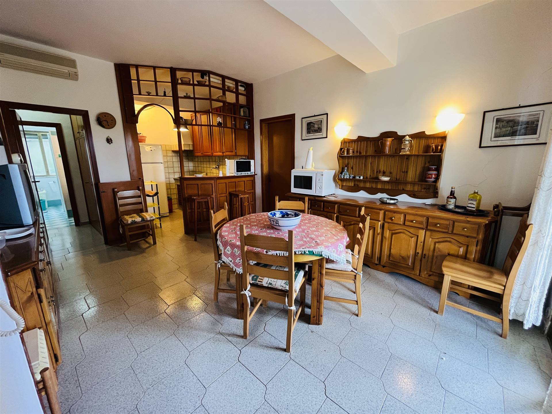 Villa bifamiliare in vendita a Campofelice Di Roccella Palermo