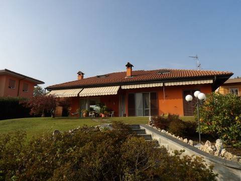 Villa in Via Trieste a Arizzano
