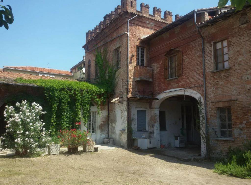 Rustico casale in vendita a Castelnuovo Scrivia Alessandria