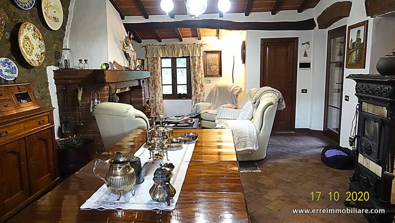 Rustico casale ristrutturato in zona Serrazzano a Pomarance