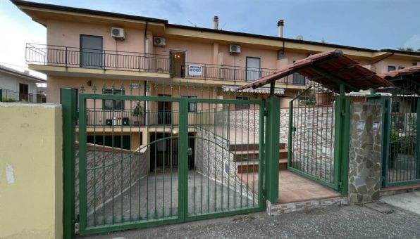 Villa a schiera in vendita a Roseto Capo Spulico Cosenza Marina Sopra Ferrovia