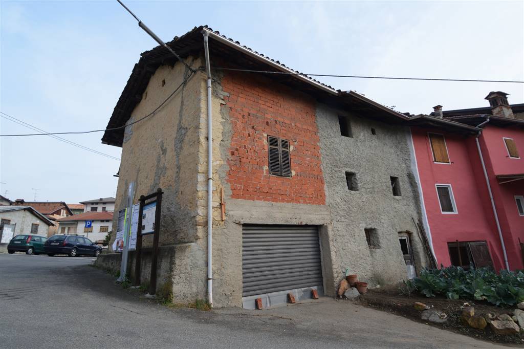 Garage / posto auto in vendita a Valdilana Biella Soprana