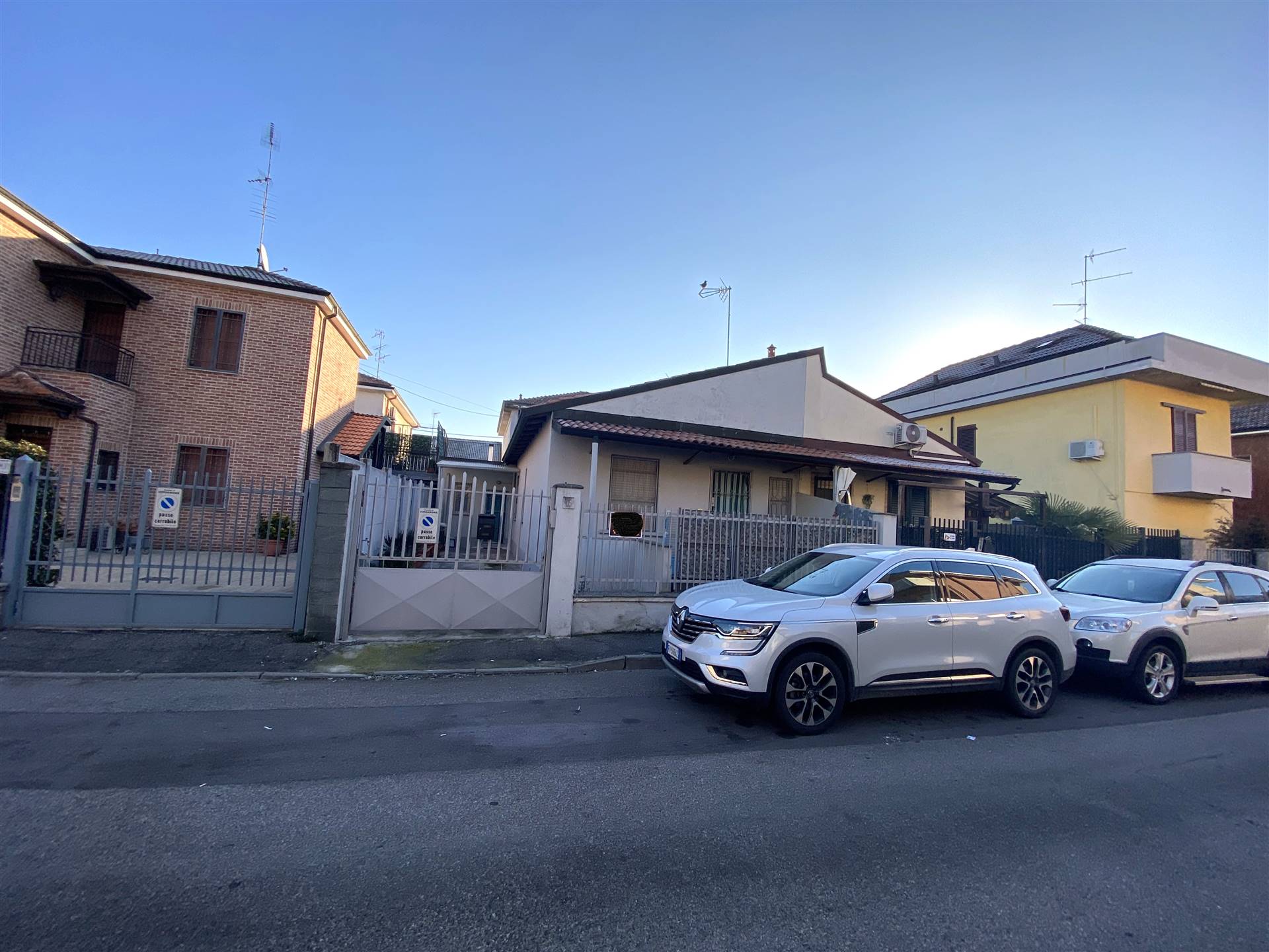 VIMODRONE, Duplex villa for sale, Habitable, Heating Individual heating system, Energetic class: G, Epi: 300 kwh/m2 year, placed at Ground, composed by: 3 Rooms, , 2 Bedrooms, 1 Bathroom, Price: € 