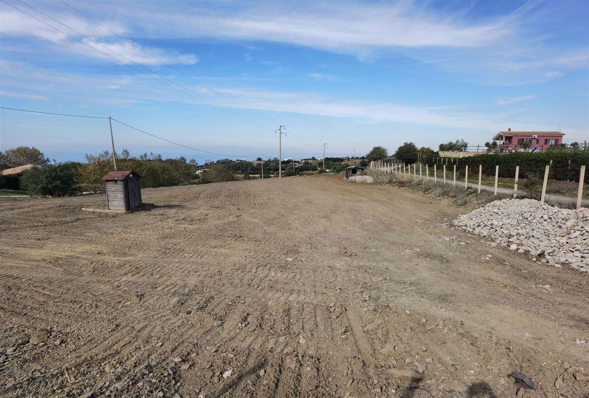 CIVITAVECCHIA, Agricultural land for sale of 11600 Sq. mt., Energetic class: Not subject, composed by: , Garden, Price: € 70,000