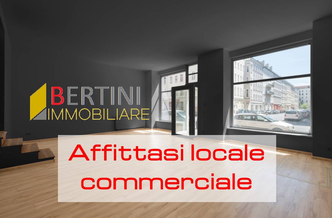 SANTA MARINELLA, Commercial business for rent of 145 Sq. mt., Excellent Condition, Energetic class: D, Epi: 51,9 kwh/m3 year, placed at Ground, 