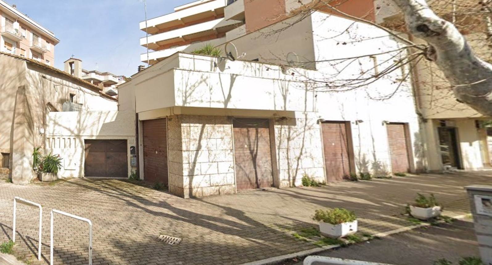 CENTRO, CIVITAVECCHIA, Store for sale of 170 Sq. mt., placed at Ground, composed by: 3 Rooms, 3 Bathrooms, Price: € 340,000