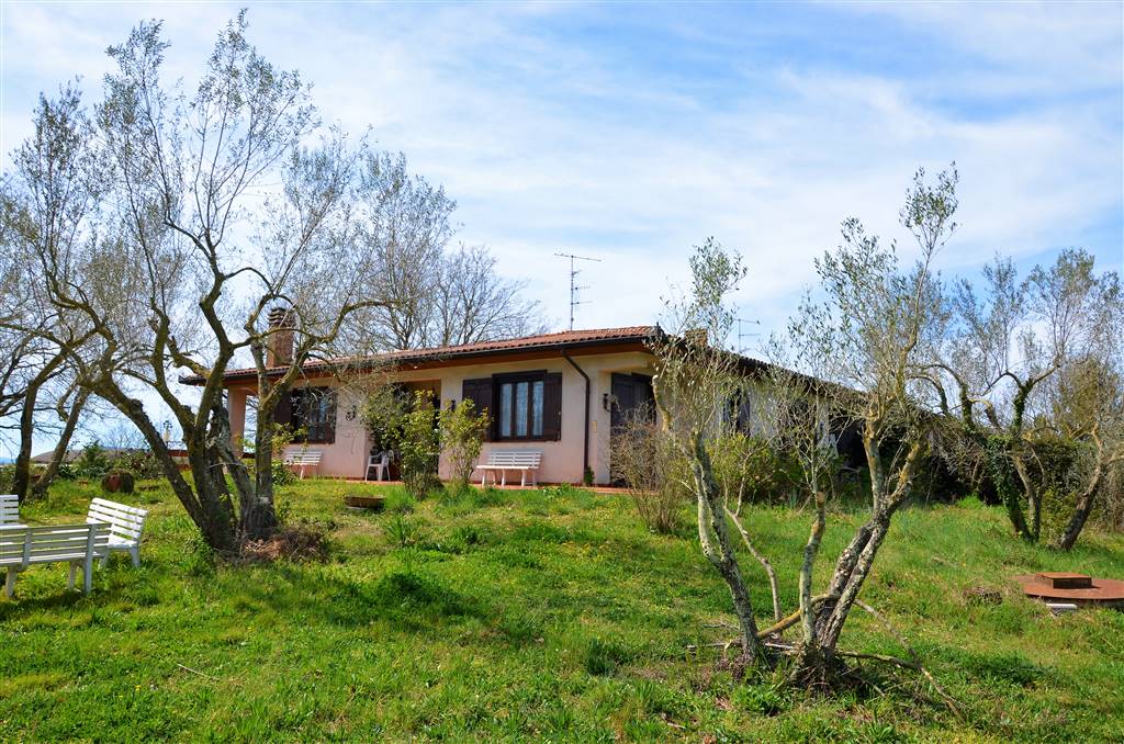 Villa bifamiliare in vendita a Vetralla Viterbo Cinelli