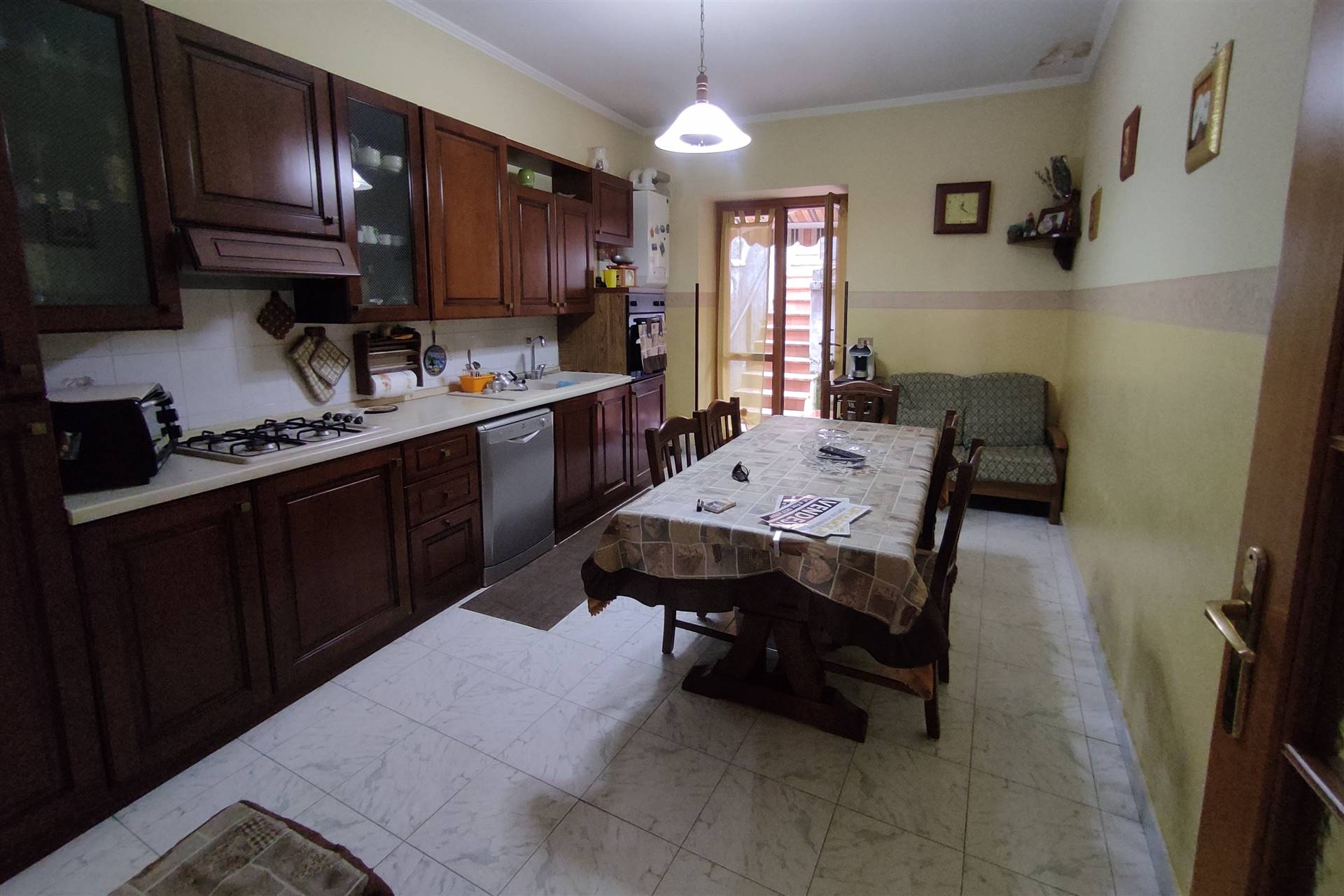 BAGNOLI IRPINO, Apartment for sale of 80 Sq. mt., Excellent Condition, Heating Individual heating system, Energetic class: F, placed at 1° on 1, 