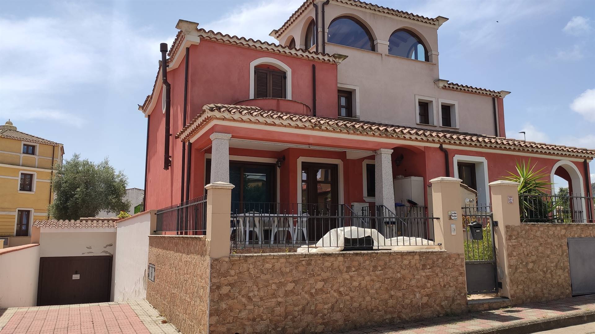 BARI SARDO, Terraced villa for sale of 91 Sq. mt., New construction, Heating Individual heating system, Energetic class: G, placed at Ground on 2, 