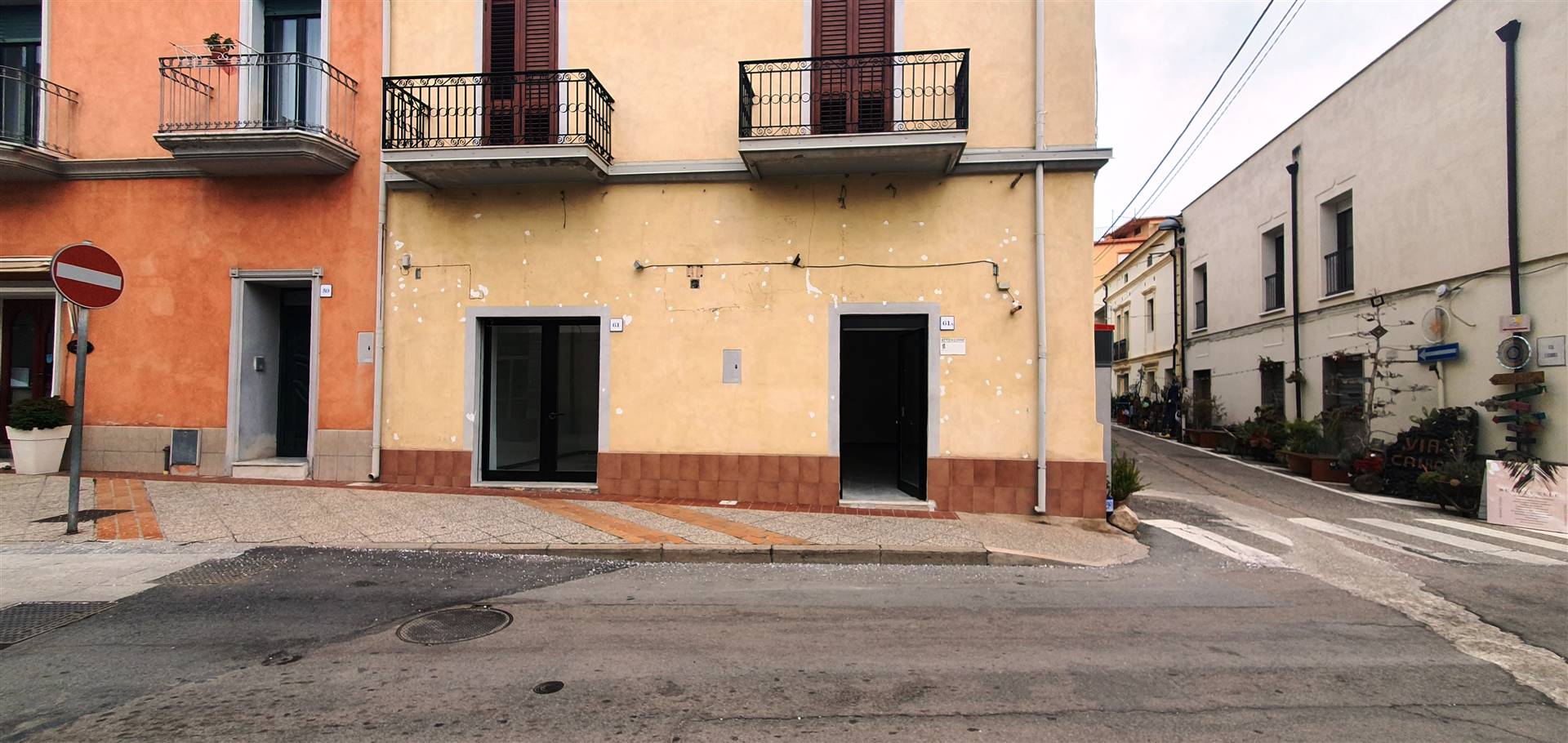 TORTOLI', Store for rent of 65 Sq. mt., Good condition, Energetic class: C, composed by: 3 Rooms, 1 Bathroom, Price: € 500