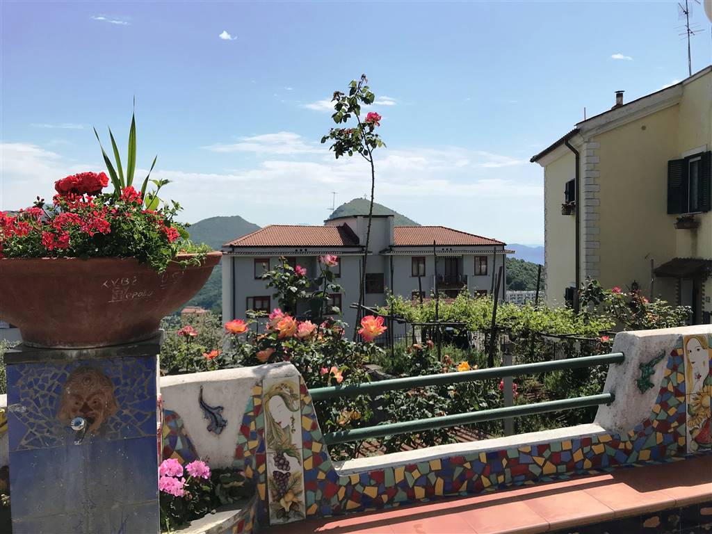 Appartamento in vendita a Vietri Sul Mare Salerno Dragonea