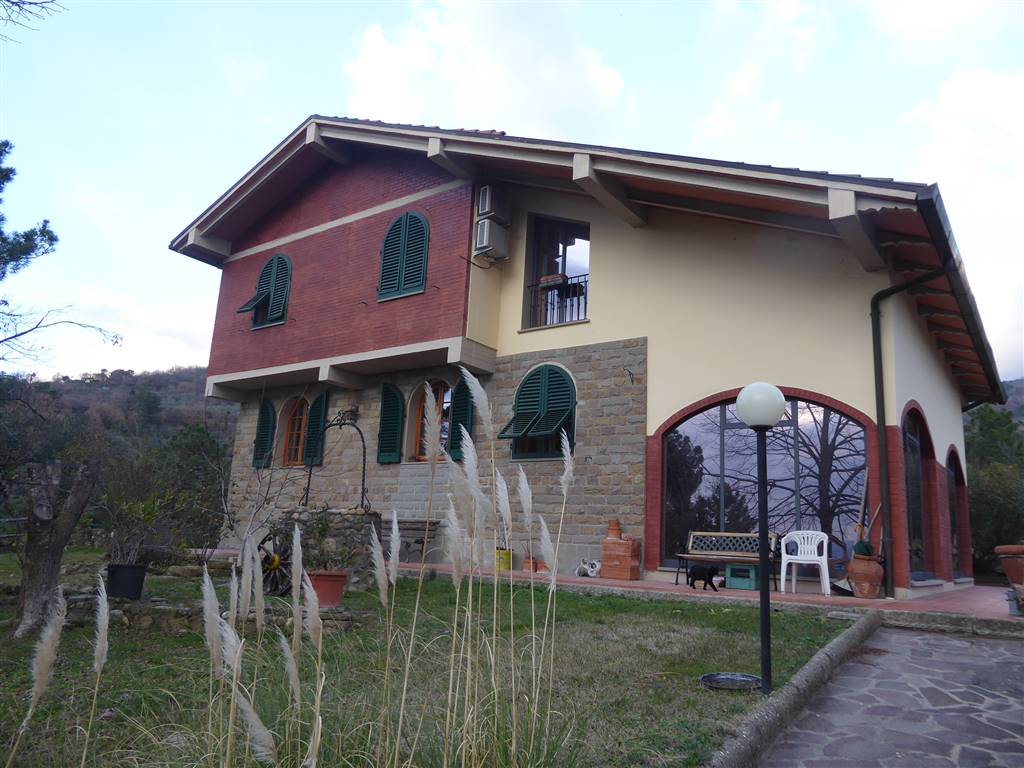 Villa in Via Setteponti 2 in zona Sette Ponti a Castelfranco Piandisco