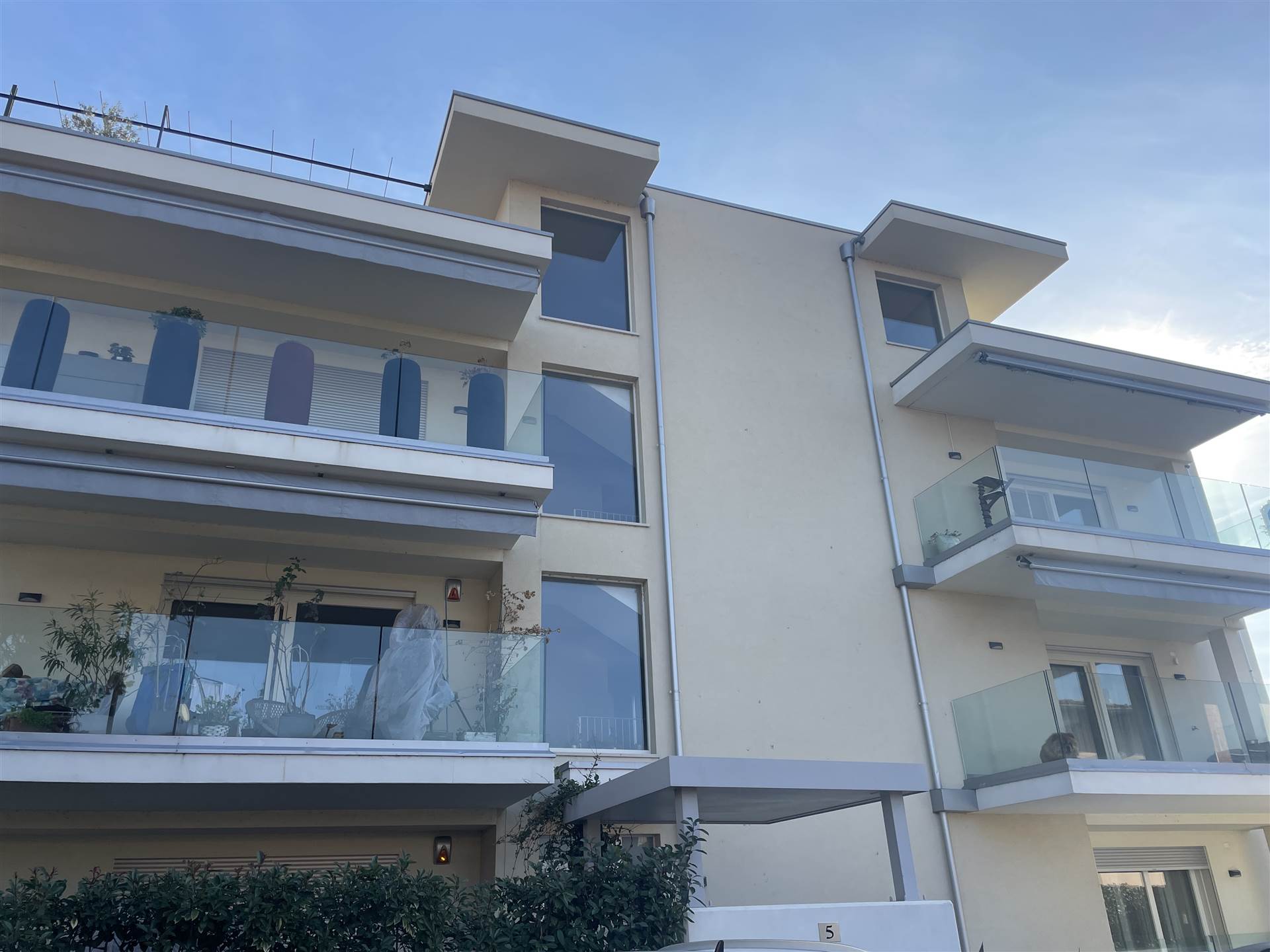 RIVOLTELLA DEL GARDA, DESENZANO DEL GARDA, Penthouse for sale of 107 Sq. mt., New construction, Heating To floor, Energetic class: A3, placed at 2°, composed by: 6 Rooms, Show cooking, , 3 Bedrooms, 