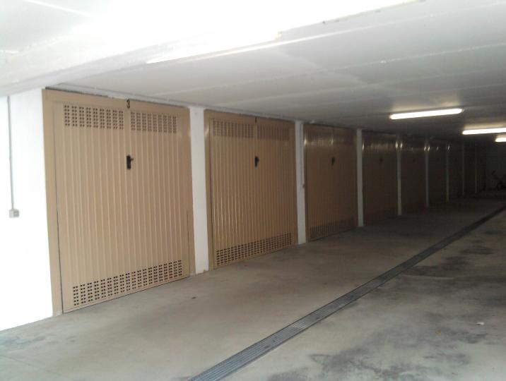 garage-box a Livorno 13 metri quadri