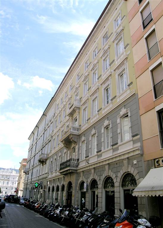 Appartamento in affitto a Trieste Rive