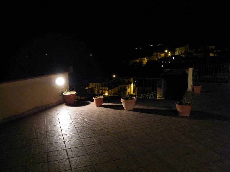 Terrazza panoramica notturna