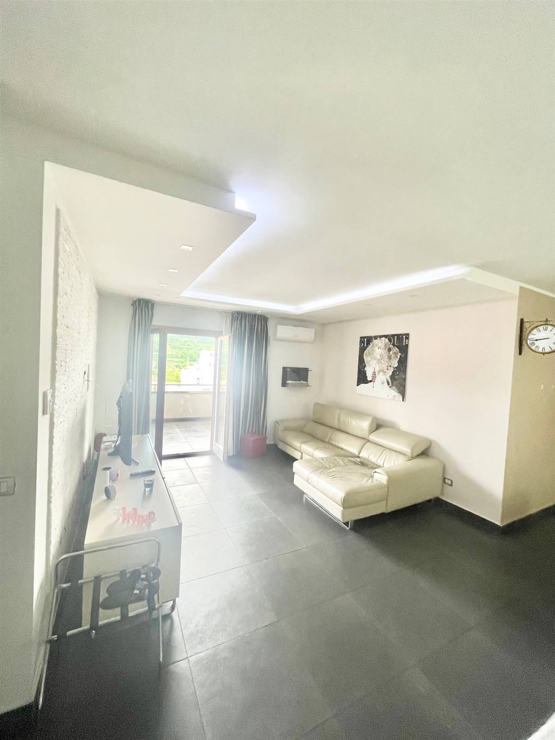 CENTRO CITTÀ, COSENZA, Apartment for sale of 65 Sq. mt., Excellent Condition, Energetic class: G, placed at 5° on 8, composed by: 3 Rooms, Separate 