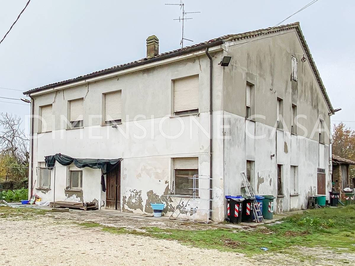 Casa singola in vendita a Mirandola Modena