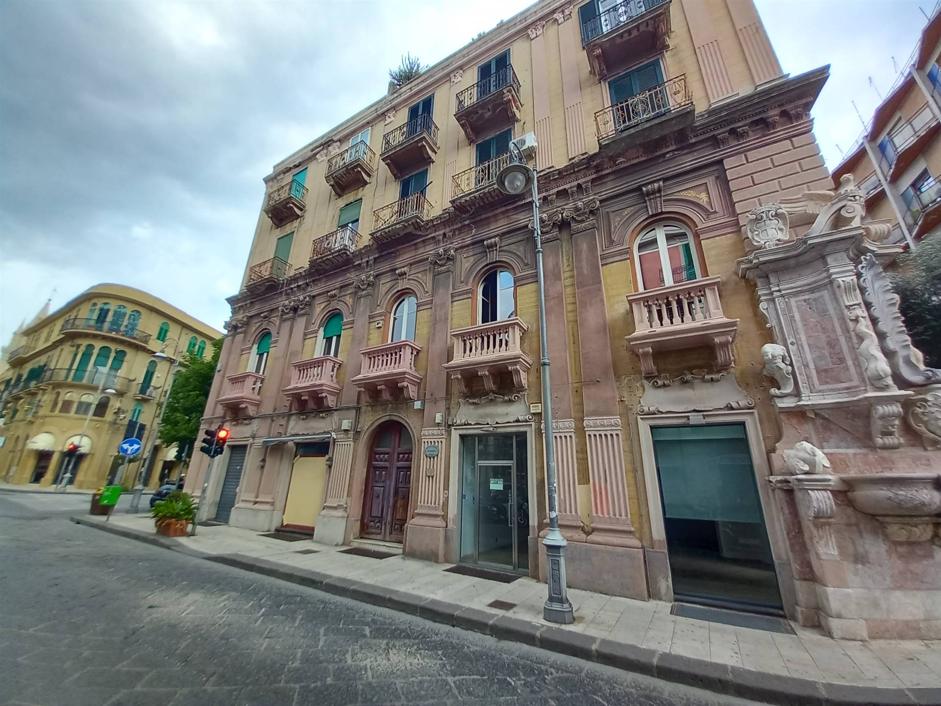 Appartamento in vendita a Messina C. Storico: Duomo, Via Garibaldi, C.so Cavour