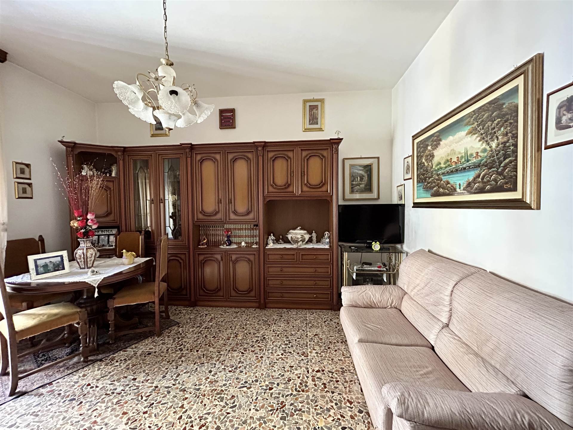 Appartamento in vendita a Piacenza Viale Dante