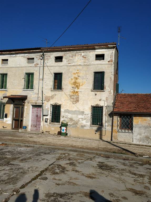 Rustico casale in vendita a San Giacomo Delle Segnate Mantova