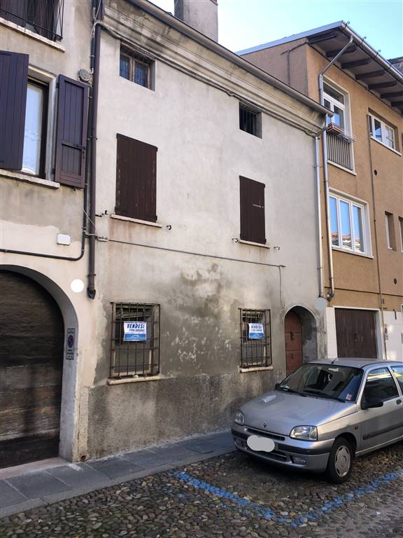 Casa singola in vendita a Mantova Centro Storico