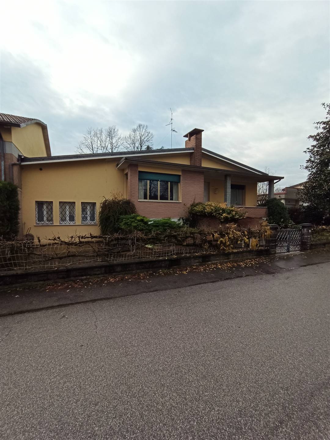 Villa in vendita a Campagnola Emilia Reggio Emilia