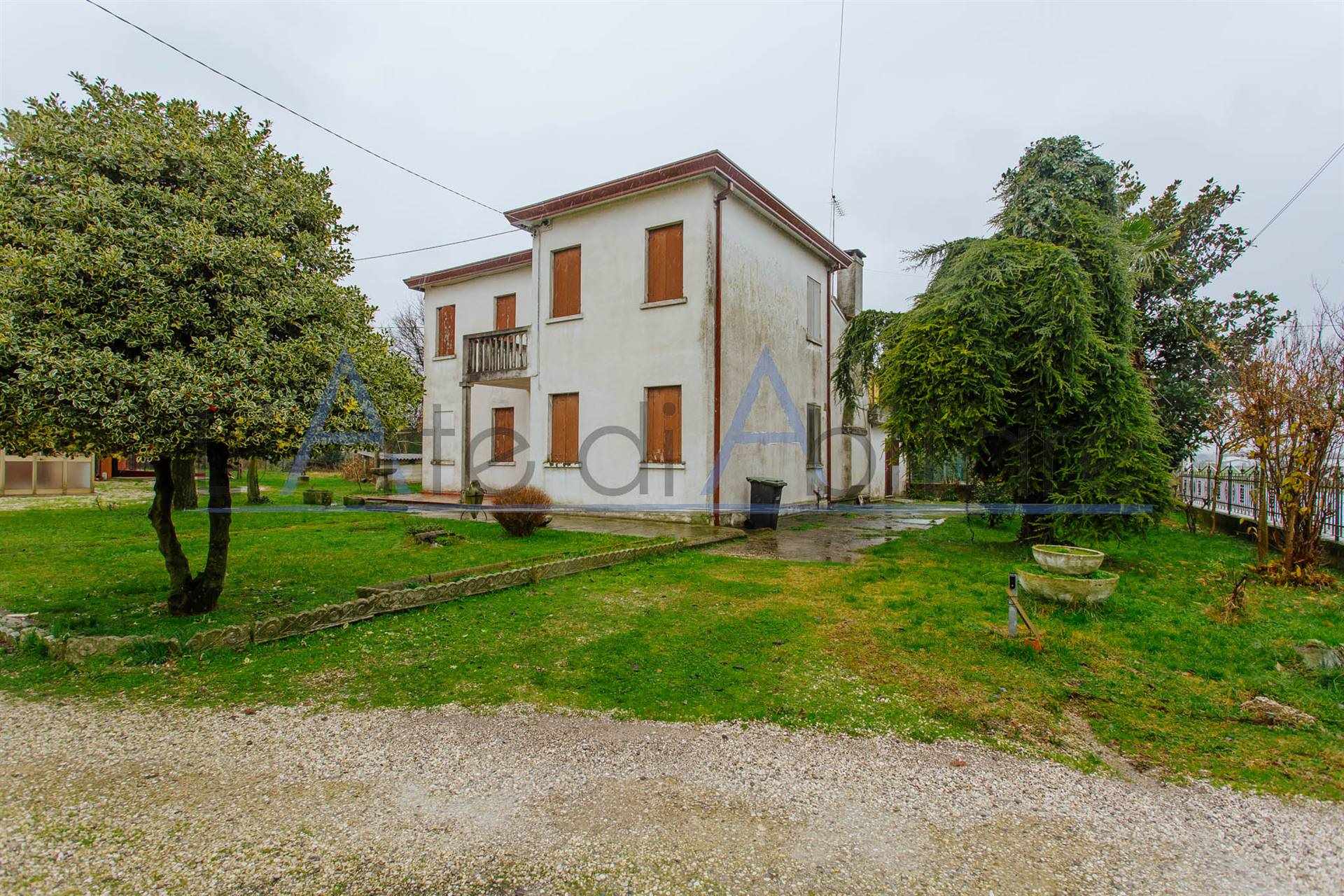 Casa singola in Via Roma 1 a Arzergrande