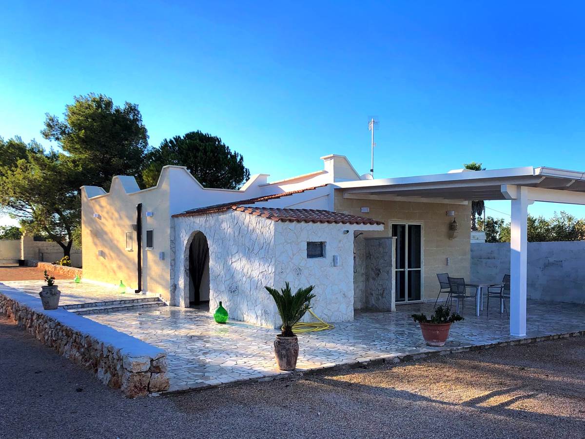 Vendesi Villa a MANDURIA