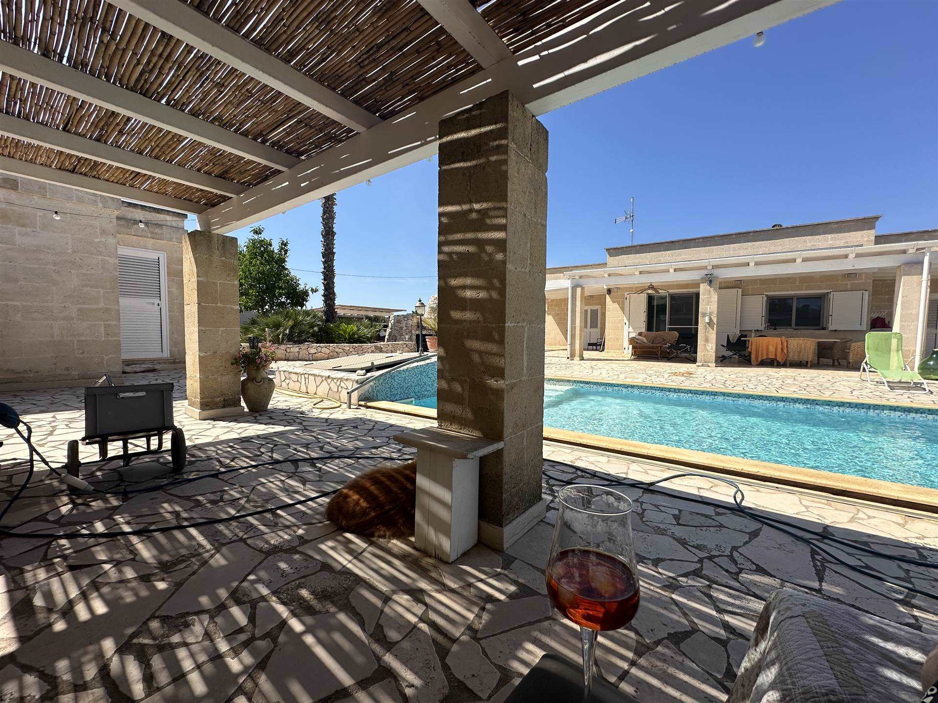 Vendesi Villa a MANDURIA
