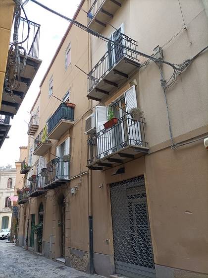 Appartamento in Via Berengario Gaetani 14 in zona Piazza Garibaldi,corso Vittorio Emanuele,corso Umberto, Centro a Caltanissetta