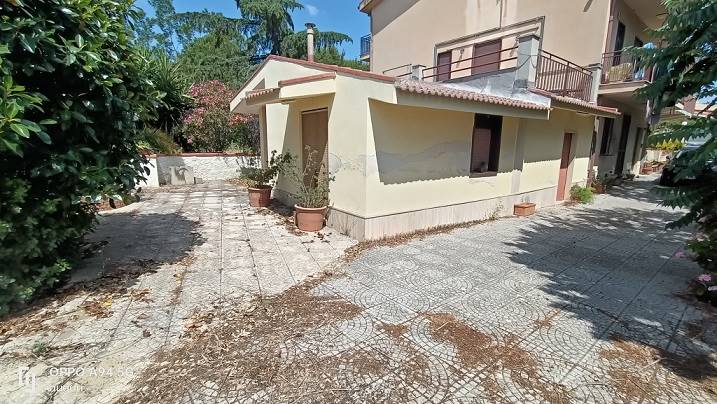 Casa semi indipendente abitabile in zona Pietro Leone,fontanelle a Caltanissetta
