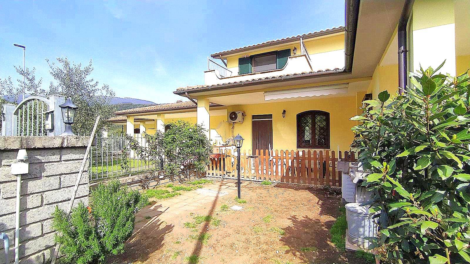 Villa a schiera in vendita a Montebuono Rieti