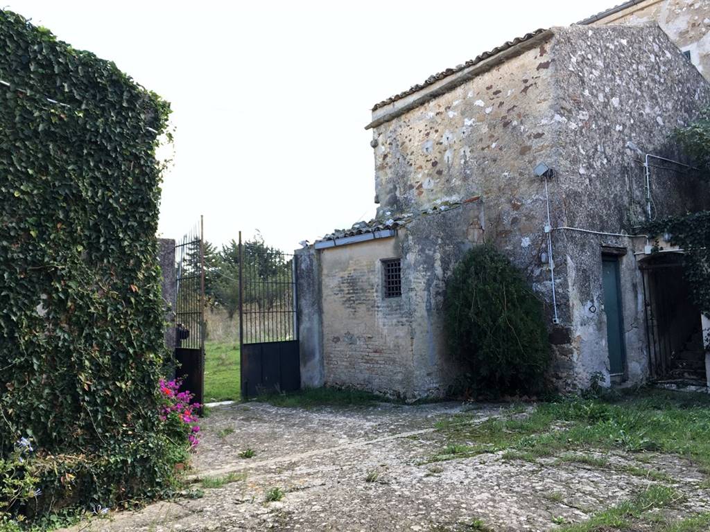 Rustico casale in vendita a Monreale Palermo