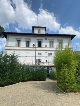 POGGIO IMPERIALE, FIRENZE, Apartment for sale of 145 Sq. mt., Excellent Condition, Energetic class: D, placed at 1°, composed by: 5 Rooms, Separate 