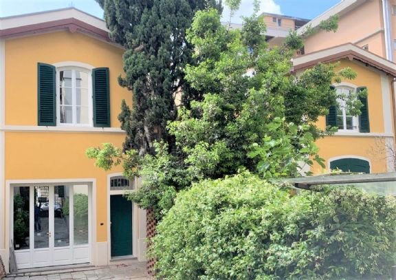 LIBERTÀ, FIRENZE, Terraced house for sale of 200 Sq. mt., New construction, Heating Individual heating system, Energetic class: A+, placed at Ground, 