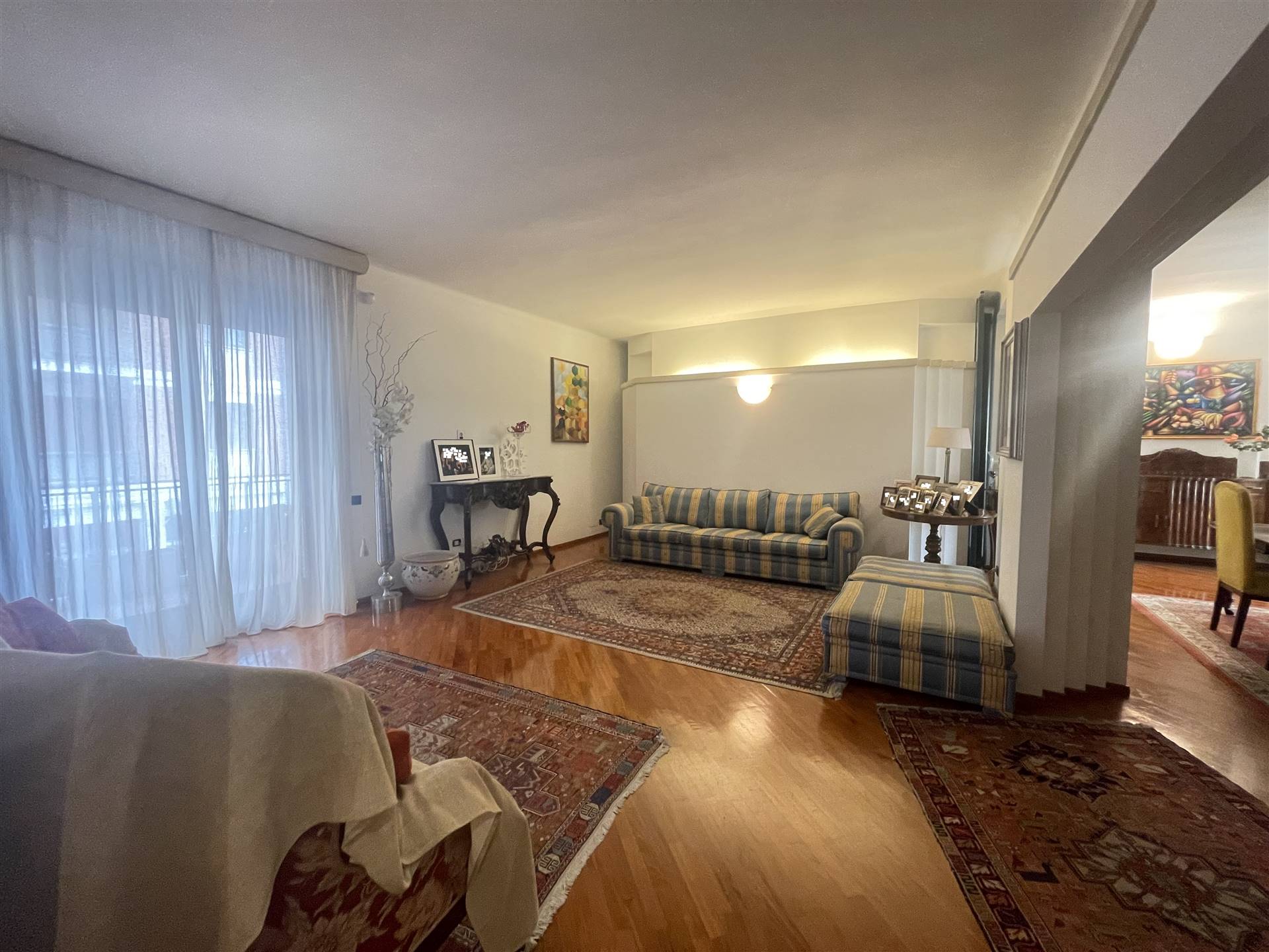 MAZZINI, LECCE, Apartment for sale of 220 Sq. mt., Excellent Condition, Heating Individual heating system, Energetic class: G, Epi: 111,2 kwh/m2 year,