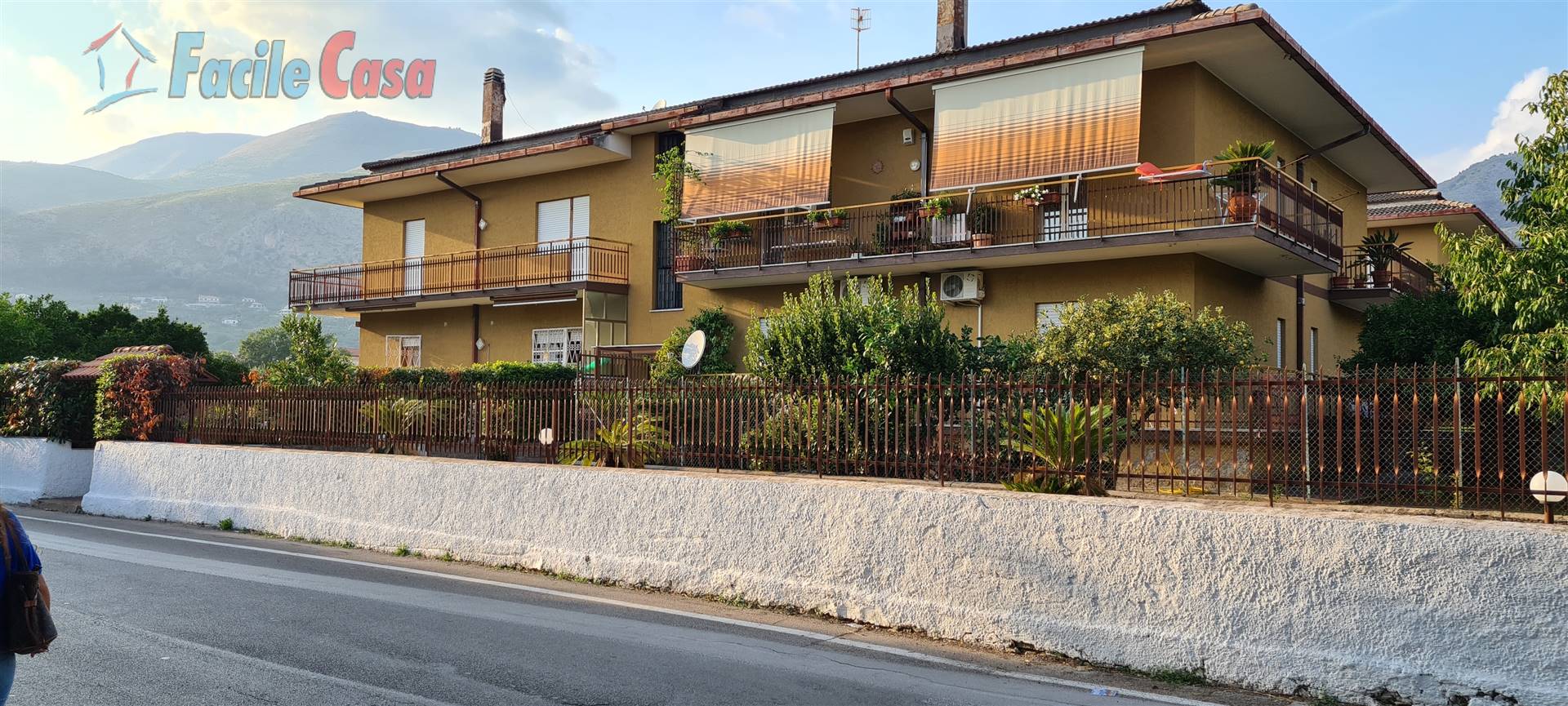 FORMIA, Apartment for rent, Good condition, Heating Individual heating system, Energetic class: G, placed at Raised on 2, composed by: 4 Rooms, 
