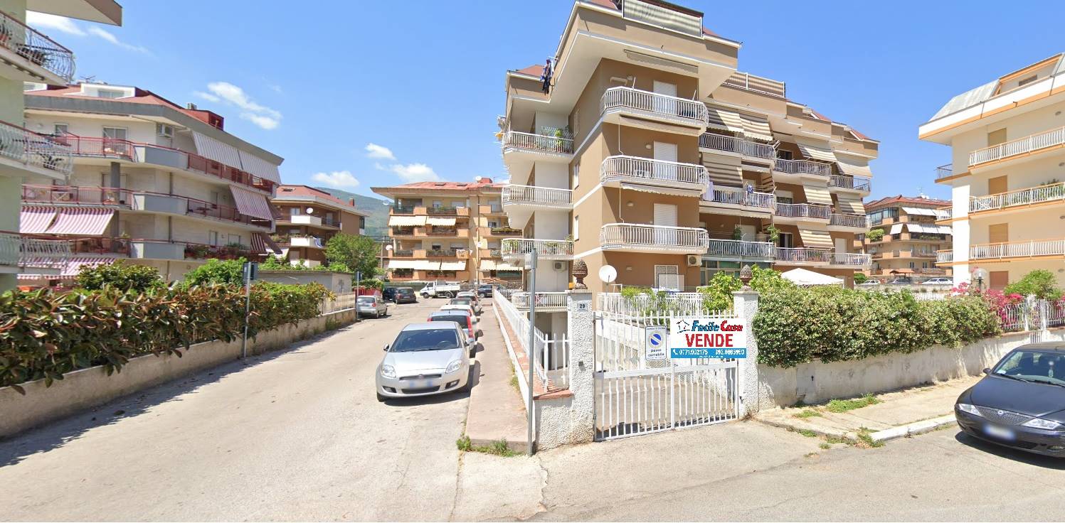 FORMIA, Garage / Parking space for sale of 16 Sq. mt., Habitable, Energetic class: G, placed at Basement on 3, composed by: 1 Room, Double Box, 